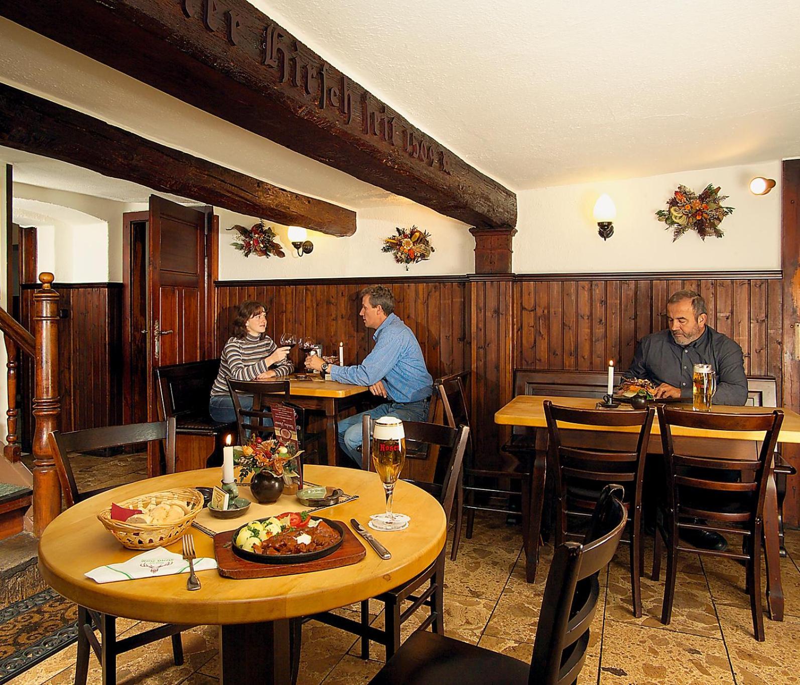 Altdeutsches Gasthaus Roter Hirsch Єна Екстер'єр фото